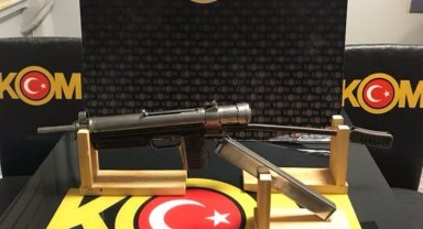 Kayseri'de nadir bulunan otomatik tabanca ele geçirildi