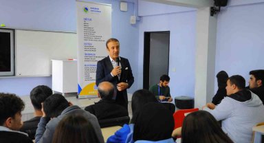 Kırşehir Ahi Evran Üniversitesinden lise öğrencilerine mesleki tanıtım