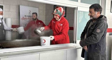 Kızılay'dan, Ankara'da her gün 3 bin aileye sıcak yemek