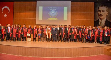 KMÜ'de akademik performans ve biniş giyme töreni düzenlendi