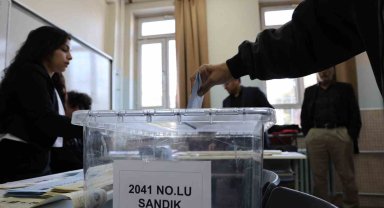 Konya'da oy verme işlemleri başladı