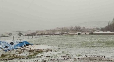 Kulu'da dolu yağışı etkili oldu