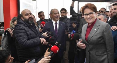 Meral Akşener'den Çubuk ve Pursaklar'da esnaf ziyareti
