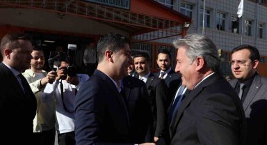 MHP'li Özdemir, Kayseri'de oyunu kullandı