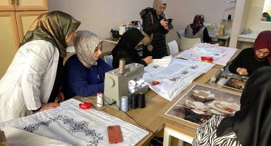 Modern hale getirilen çeyizler gelinlik kızların hayallerini süslüyor