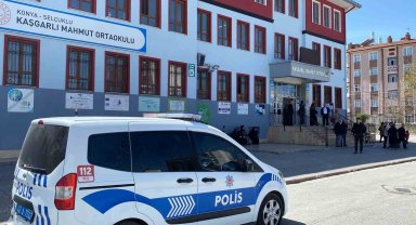 Muhtar adaylarının yakınları okul bahçesinde kavga etti