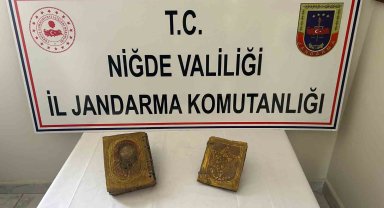 Niğde'de 200 bin dolarlık tarihi el yazması kitapla yakalandı