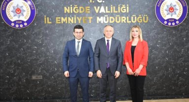 Organlarını bağışlayan Vali Çelik ve Emniyet Müdürü Özdemir'e teşekkür belgesi