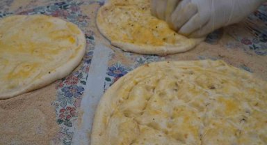 Osmanlı mutfağının lezzeti, iftar sofralarının vazgeçilmezi: Ramazan pidesi