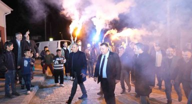 Özkan Alp'e coşkulu karşılama