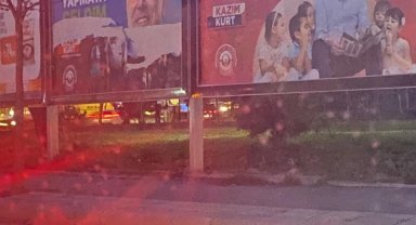 Özkan Alp'in pankartlarına çirkin saldırı