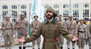 "Bir Destan Çanakkale" tiyatrosuna Konyalılardan büyük ilgi
