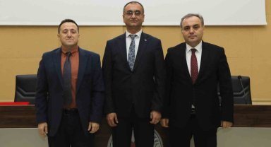 Rektör Prof. Dr. Altun: "Binanın yüksekliği arttıkça izolatör kullanımı sıkıntıya girer"