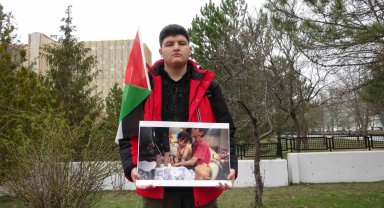 Sivas'ta üniversite öğrencileri Filistin için yürüdü