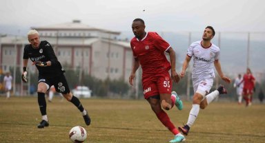 Sivasspor, hazırlık maçında Tokat Belediye Plevnespor'u 6-1 yendi