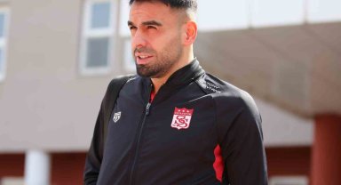 Sivasspor kafilesi Adana'ya gitti
