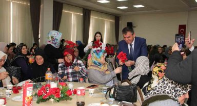 Sivrihisar'da Dünya Kadınlar Günü coşkusu yaşandı
