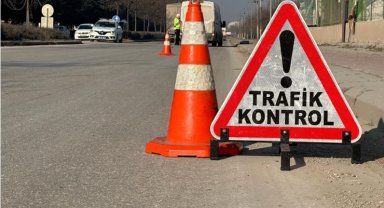 Şubat ayında Eskişehir'de 98 bin 530 araç denetlenirken 827 araç trafikten men edildi