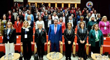 TOBB Kadın Girişimciler Kurulu'nun üst kurul üyeleri 'Dünya Kadınlar Günü' nedeniyle bir araya geldi