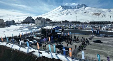 Türkiye'de ilk kez gerçekleşecek olan Dünya Motocross Şampiyonası'nın seremonisi yapıldı