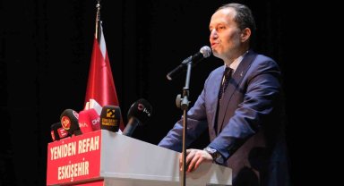 Yeniden Refah Partisi Genel Başkanı Erbakan Eskişehir'de konuştu