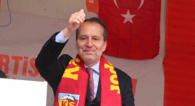 YRP Lideri Erbakan: "Türkiye genelinde esen bir rüzgar var, o rüzgarın adı Yeniden Refah rüzgarı"