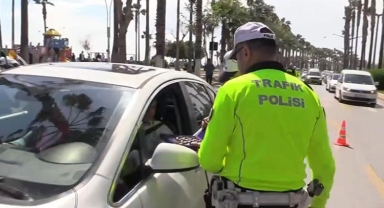 Bayram tatilinin 7 günlük bilançosu: 4 bin 370 trafik kazası, 55 can kaybı