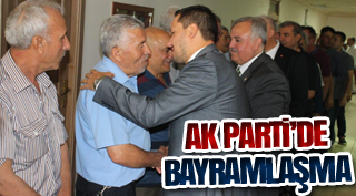 AK PARTİ’DE BAYRAMLAŞMA
