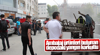 Ambalaj ürünleri bulunan depodaki yangın korkuttu