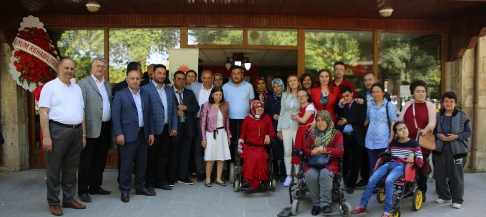 ENGELLİ DİNLENME EVİ’NDEN EL SANATLARI SERGİSİ