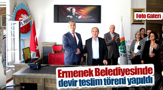 Ermenek Belediyesinde devir teslim töreni yapıldı.