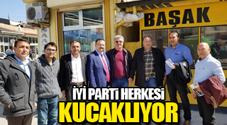 İYİ PARTİ HERKESİ KUCAKLIYOR